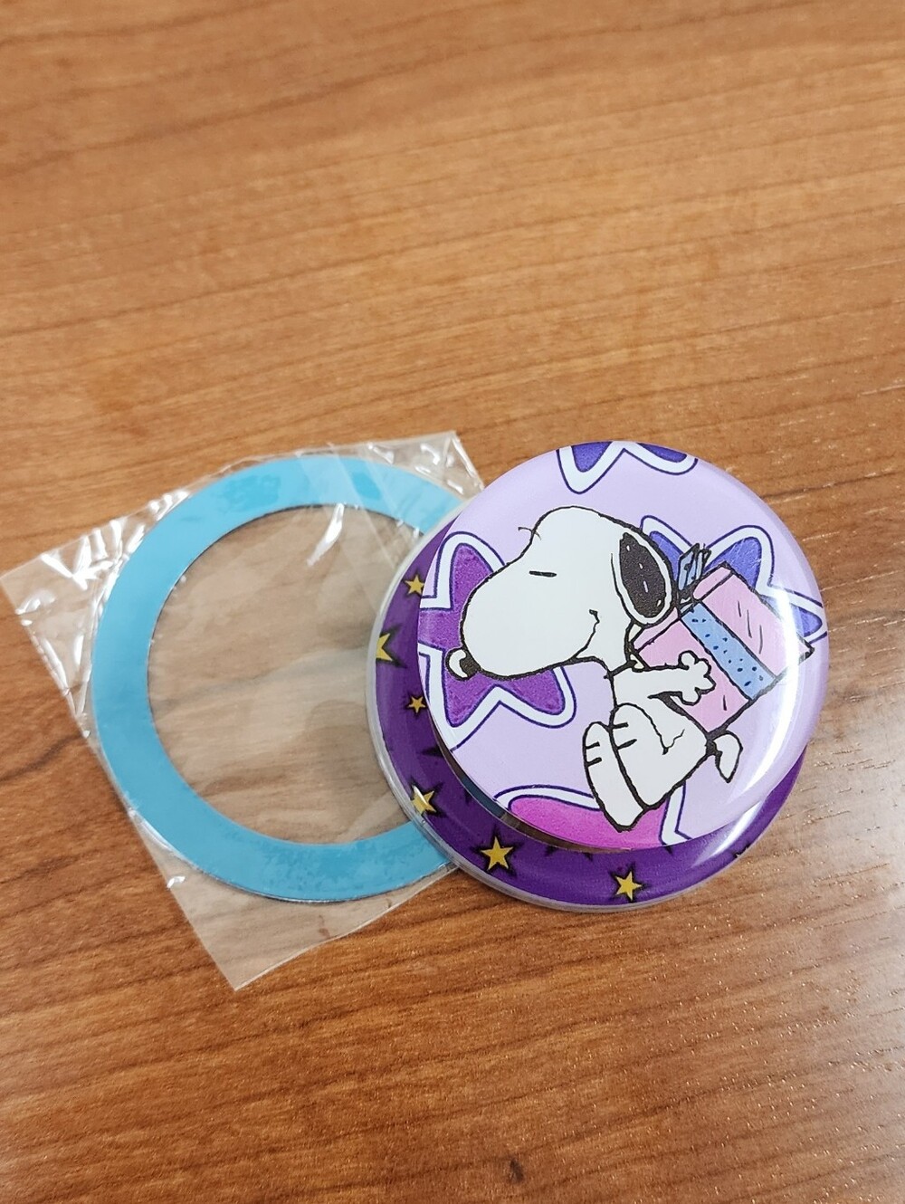 Peanuts Snoopy Magnetic Phone Ring Holder
